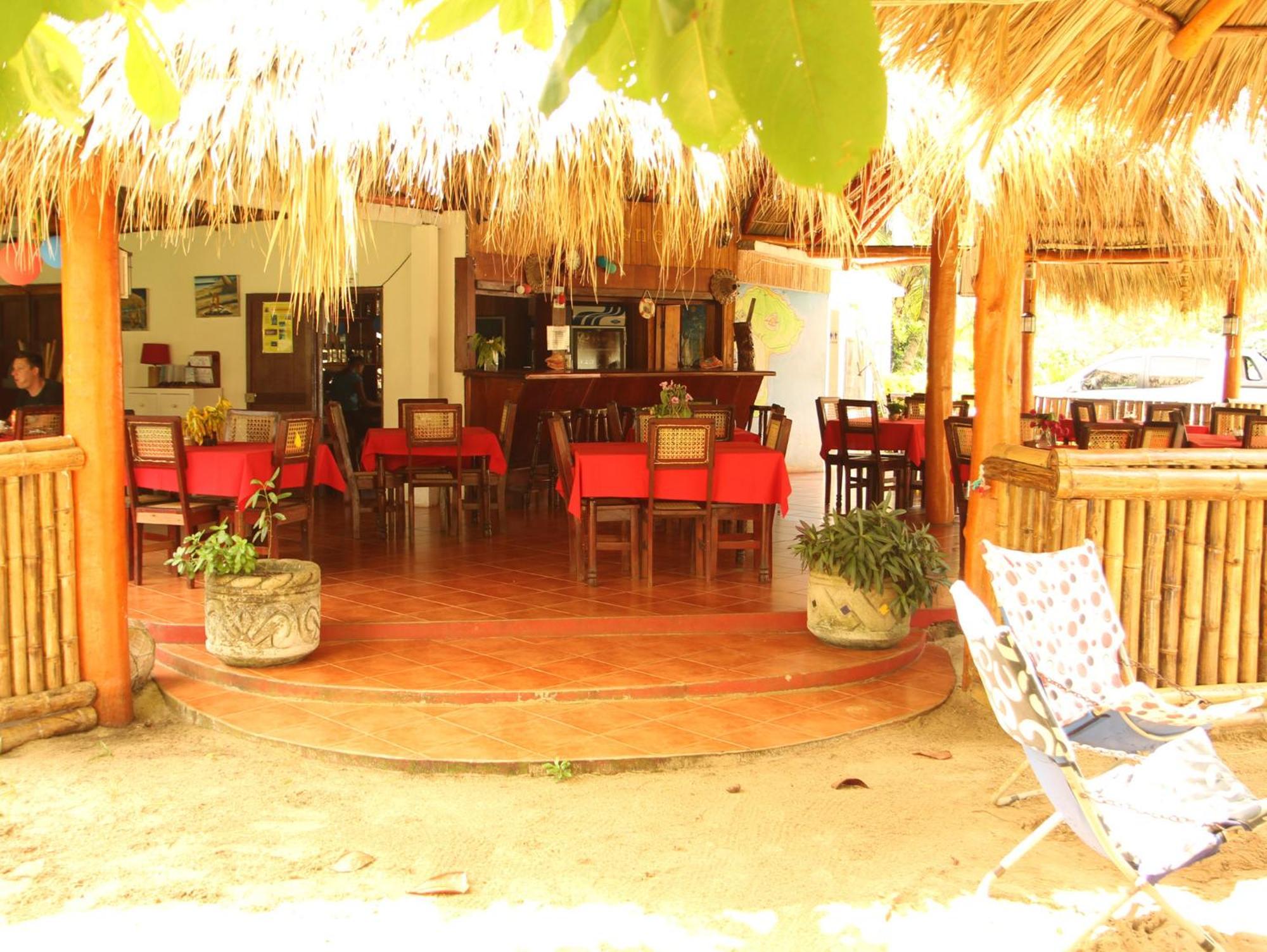 Paraiso Beach Hotel Brig Bay Exteriér fotografie