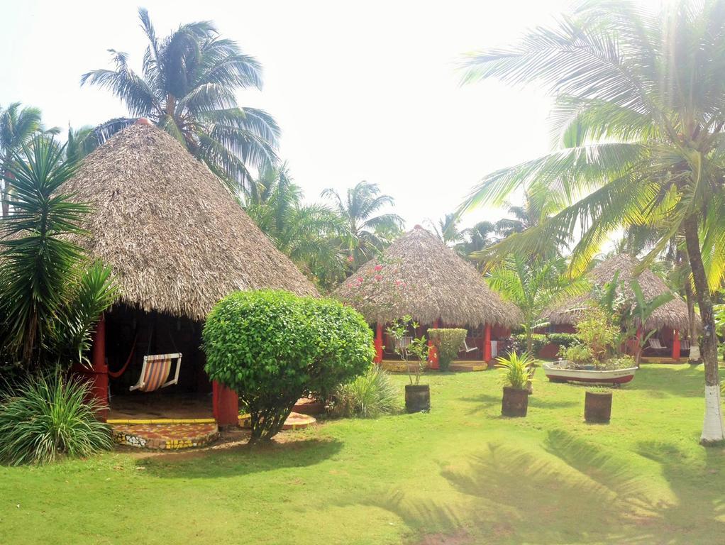 Paraiso Beach Hotel Brig Bay Exteriér fotografie