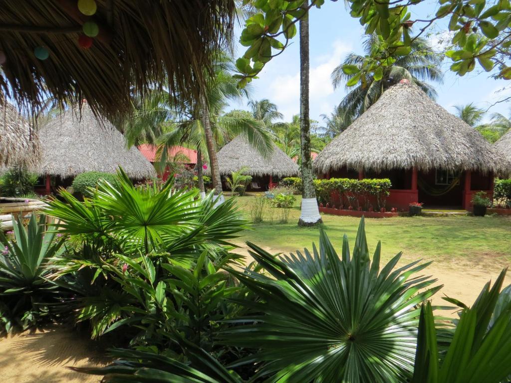 Paraiso Beach Hotel Brig Bay Exteriér fotografie